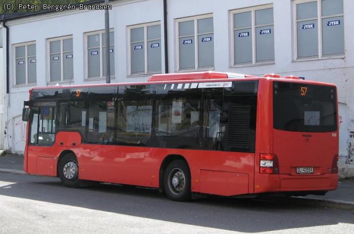 Norgesbuss 898, Carl Berners Plass - Linie 57