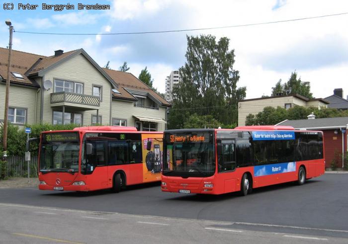 Unibuss 440 & 566, Nydalen - Linie 30 & 58