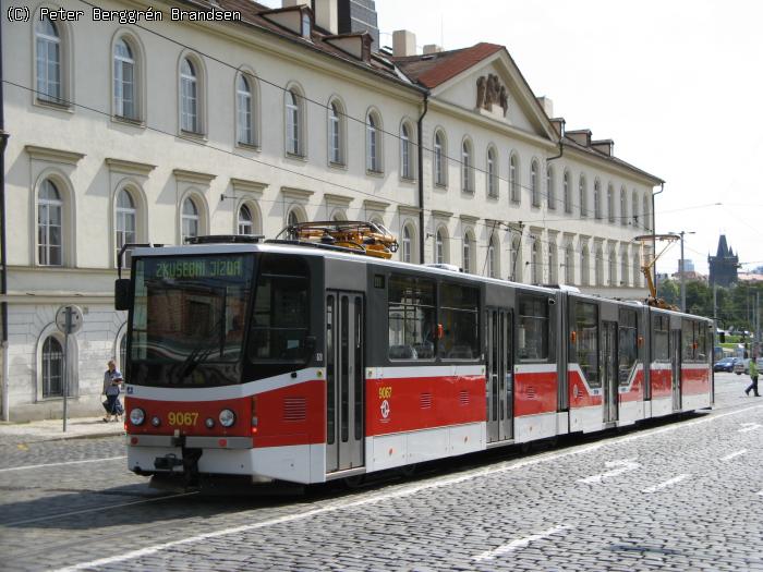 DP Praha 9067, Malostranská