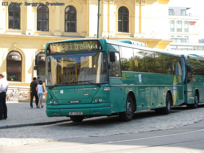 Nettbuss UA23696, Jernbanetorget