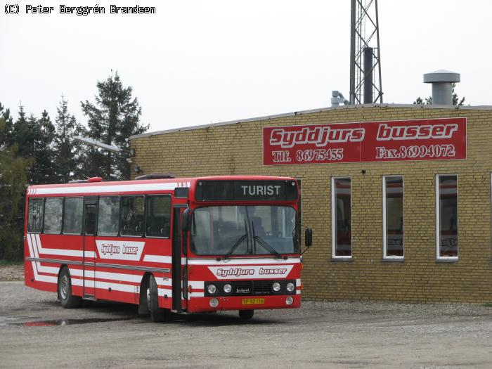 Syddjurs Busser TP92116, Garagen i Hornslet
